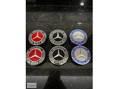 MERCEDES 75MM JANT GÖBEK MAVİ SİYAH KIRMIZI 3PİN KİLİTLİ (GET A)