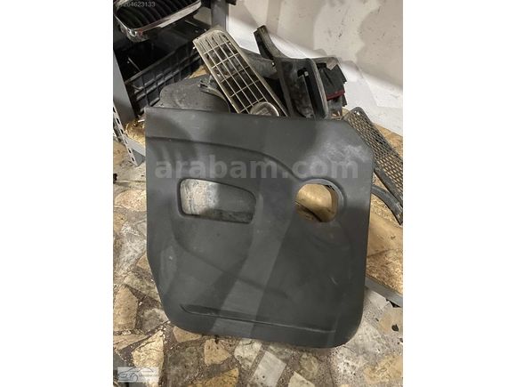 Renault kangoo kapı döşemesi sol arka