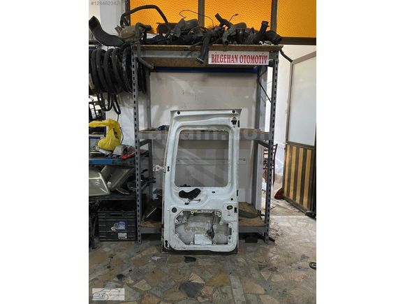 Ford connet bagaj sağ kapı