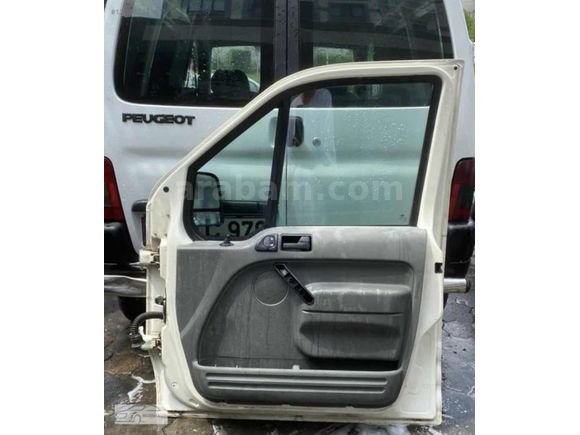 Ford Connet sağ ön kapı