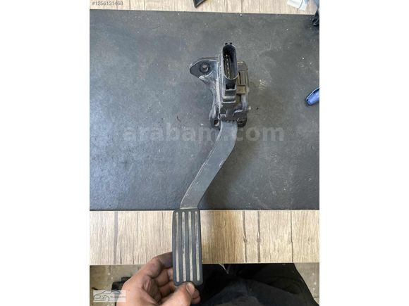 Ford turneo gaz pedalı
