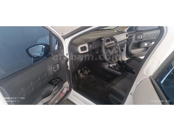 Sahibinden Citroen C3 1.2 PureTech Feel 2017 Model  185.000 km Beyaz
