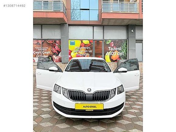 HATASIZ BOYASIZ SKODA OCTAVİA 1.2 TSI