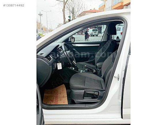 HATASIZ BOYASIZ SKODA OCTAVİA 1.2 TSI