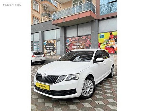 HATASIZ BOYASIZ SKODA OCTAVİA 1.2 TSI