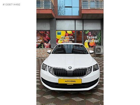 HATASIZ BOYASIZ SKODA OCTAVİA 1.2 TSI