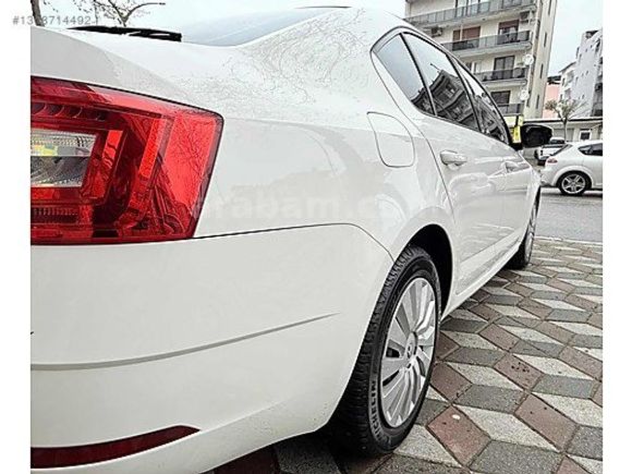 HATASIZ BOYASIZ SKODA OCTAVİA 1.2 TSI
