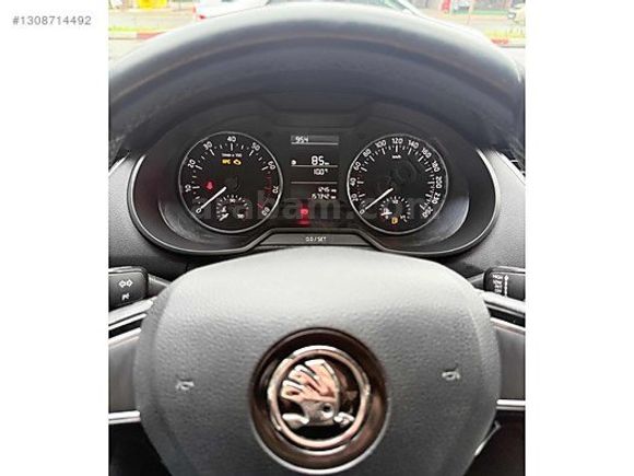 HATASIZ BOYASIZ SKODA OCTAVİA 1.2 TSI
