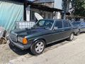 ÖZKAN OTOMOTİVTEN 1983 MERSEDES 200 D