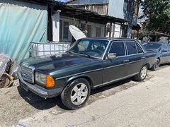 ÖZKAN OTOMOTİVTEN 1983 MERSEDES 200 D