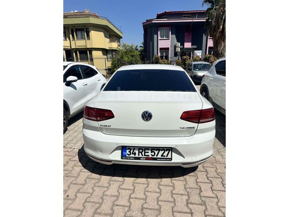 Sahibinden Volkswagen Passat 1.6 TDi BlueMotion Comfortline 2016 Model Şanlıurfa 155.000 km Beyaz