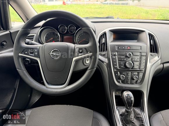 2012 OPEL ASTRA 1.4 T COSMO ** FULL YETKİLİ SERVİS BAKIMLI** !!