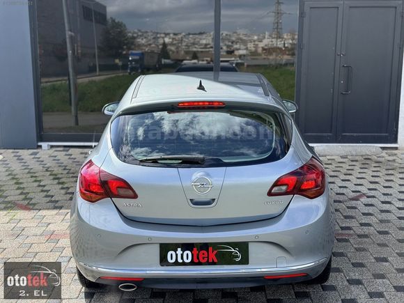 2012 OPEL ASTRA 1.4 T COSMO ** FULL YETKİLİ SERVİS BAKIMLI** !!