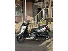 Memurdan Yamaha X-Max 250 ABS düşme kalkma tramer yoktur.