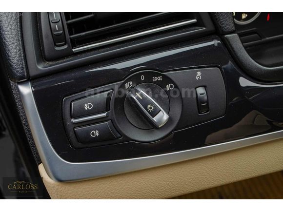 CARLOSS'DAN BMW 520i PREMİUM 2014 MODEL 100BİN KM