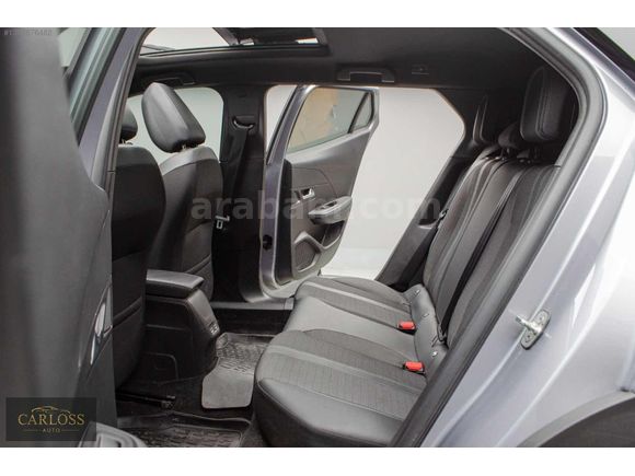 CARLOSS'DAN PEUGEOT 2008 1.2PURETECH 2023 MODEL 43BİN KM HATASIZ