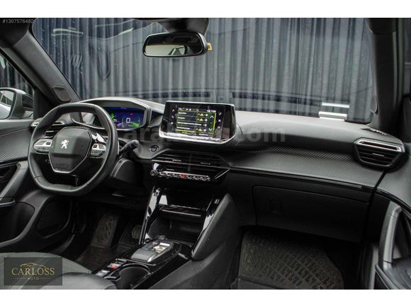 CARLOSS'DAN PEUGEOT 2008 1.2PURETECH 2023 MODEL 43BİN KM HATASIZ