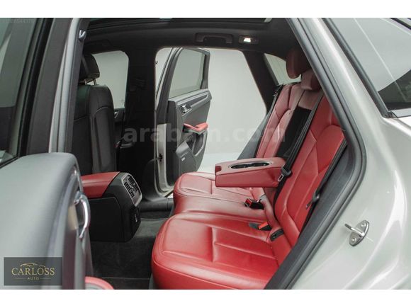 CARLOSS'DAN PORSCHE MACAN T BAYİ 2024 MODEL 30BİN KM HATASIZ