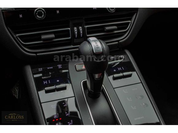 CARLOSS'DAN PORSCHE MACAN T BAYİ 2024 MODEL 30BİN KM HATASIZ