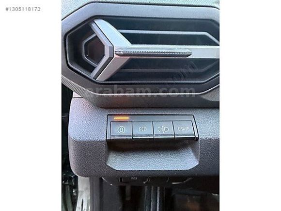 BOYASIZ RENAULT DUSTER 1.6 E-TECH HİBRİT+OTM+TECHNO+ÇEKİ DEMİRLİ