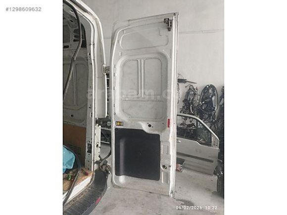 hatasız fort transit bagaj kapagı sag
