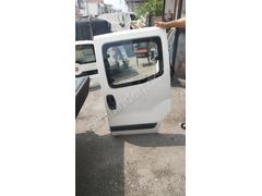 daha öncesinde lokal boyasi var bilginiz olsun hatasiz dolu norm