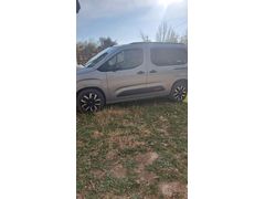 Sahibinden Citroen Berlingo 1.5 BlueHDI 2025 Model  16.500 km Gri