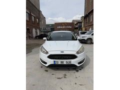 Sahibinden Ford Focus 1.6 Ti-VCT Style 2015 Model  170.000 km Beyaz