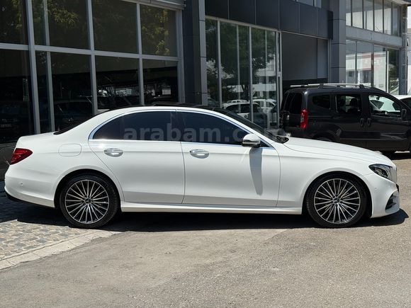 ÖZSAĞLAM'dan 2017 Mercedes E220d 4 Matic //AMG 9G-Tronic Hatasız
