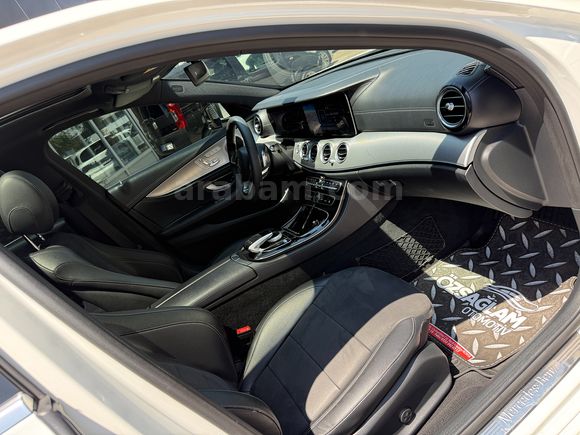 ÖZSAĞLAM'dan 2017 Mercedes E220d 4 Matic //AMG 9G-Tronic Hatasız