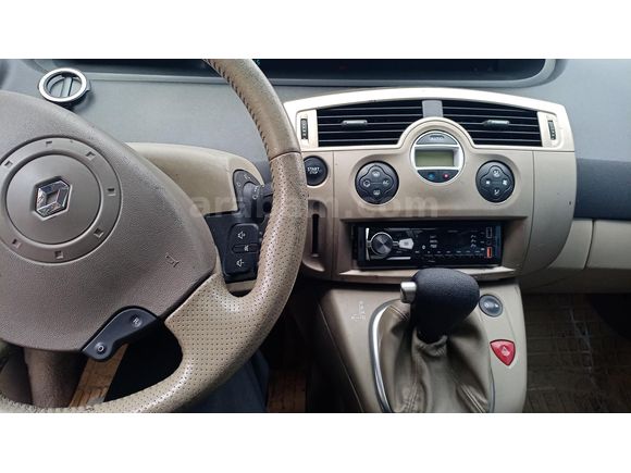 96 bin km'de 2008 Model Scenic