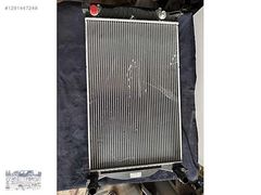 ORJİNAL Audi A4 2001 - 2004 Alz Motor Su Radyatörü 8E0121251AQ