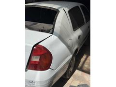 CLİO-2 SEDAN SAĞ ARKA ÇAMURLUK KESME TEMİZ ORİJİNAL