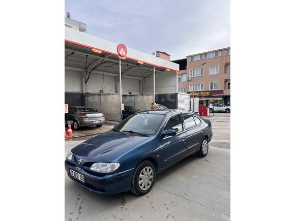 Sahibinden Renault Megane 1.6 RTE 2000 Model 