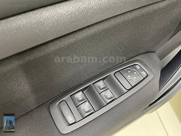 YÜCELER OTO'DAN 2023 RENAULT MEGANE 1.3 TOUCH KDV %20 OTOMATİK