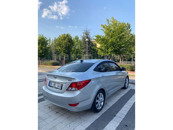 Memurdan Temiz Otomatik Hyundai Accent Blue