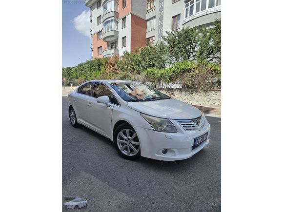 2011 Model Otomatik Avensis