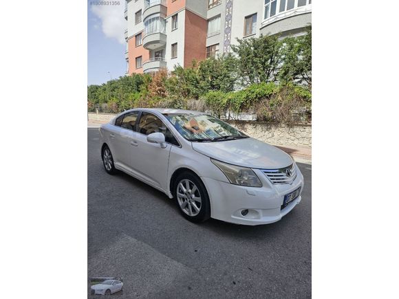 2011 Model Otomatik Avensis