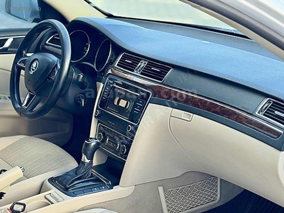 2014 Superb 4 K. Isıtma 360 Sensör Otm. Park Emsalsiz