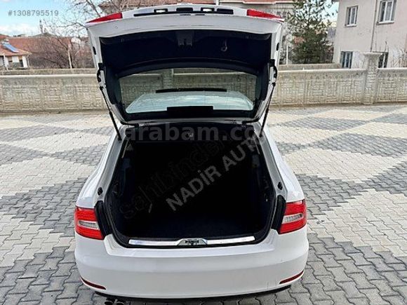 2014 Superb 4 K. Isıtma 360 Sensör Otm. Park Emsalsiz