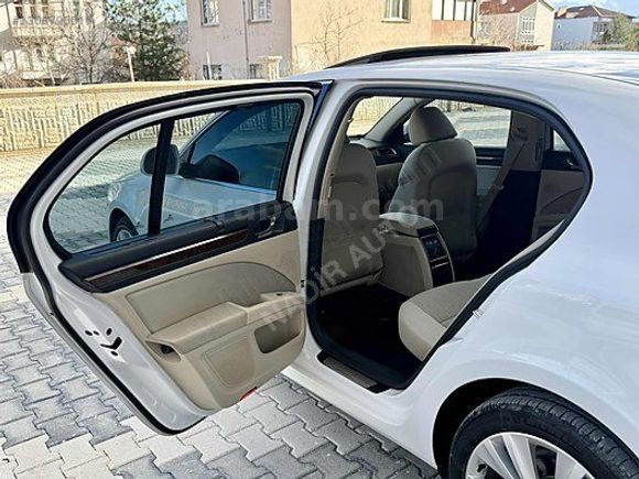 2014 Superb 4 K. Isıtma 360 Sensör Otm. Park Emsalsiz
