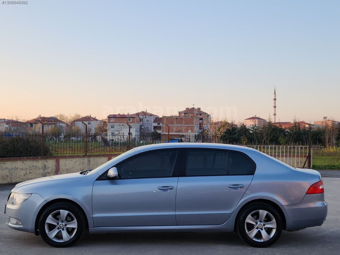 Galeriden Skoda SuperB 1.6 TDI Comfort 2012 Model Samsun 262.000 km Mavi 5