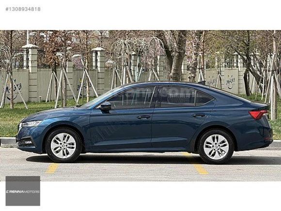 RENNA | 2022 SKODA OCTAVİA 1.0 e-TEC HATASIZ-BOYASIZ-143'BINKM