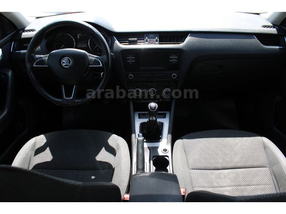 Skoda Octavia 1.6TDİ AMBİTİON