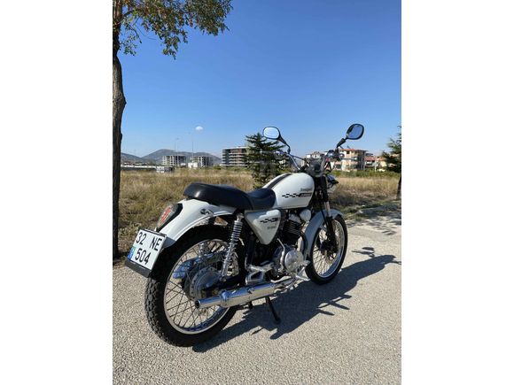KLASİK MOTOR İLANDA…