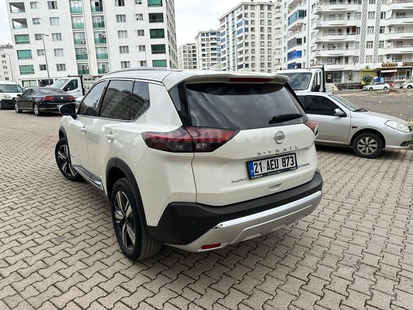 Sahibinden Nissan X-Trail 1.5 e-4ORCE Platinum Premium 2023 Model