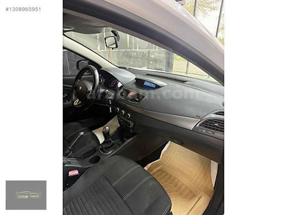 RENAULT FLUENCE 1.5 TOUCH 2016