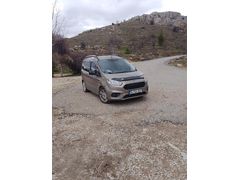 Sahibinden Ford Tourneo Courier 1.5 TDCi Titanium 2022 Model