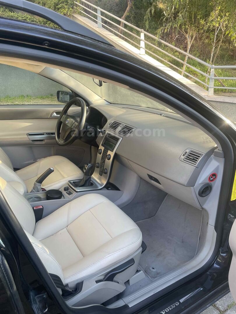 Sahibinden Volvo V50 1.6 D 2006 Model İzmir 172.000 km Siyah 4