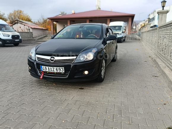 Sahibinden Opel Astra 1.6 Essentia Konfor 2011 model takas olur